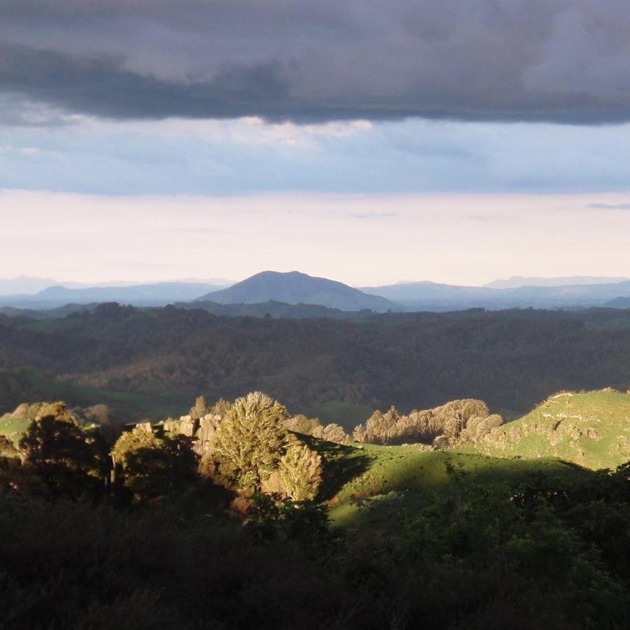 Rock Retreat B&B Farmstay Waitomo Caves Bagian luar foto